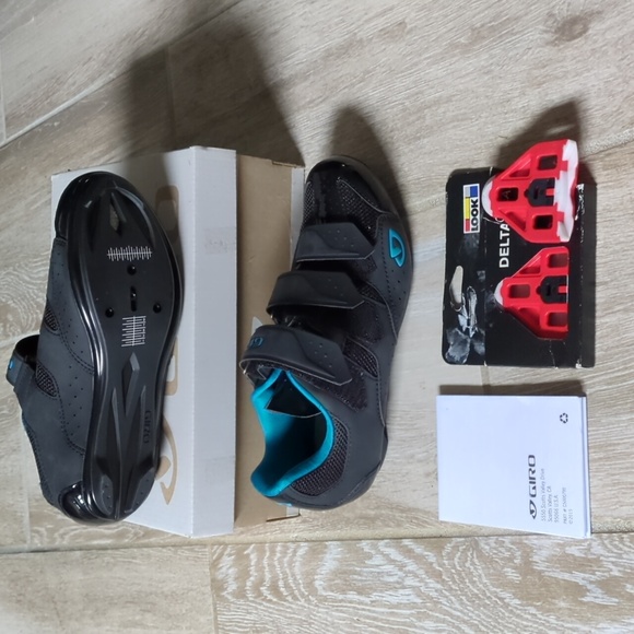 NEW Giro Salita Cycling Shoe Size 41 with Look Delta Cleats - Picture 2 of 15